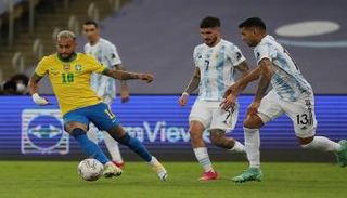 رودريجو دي باول ضد البرازيل