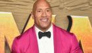 فيديو.. "ذا روك" ممنوع من الذهاب للجيم بأمر "صقر وأفعى"