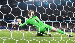 بيكفورد في نهائي اليورو 2021