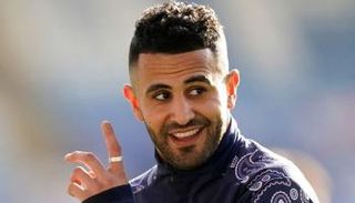 رياض محرز نجم فريق مانشستر سيتي ومنتخب الجزائر