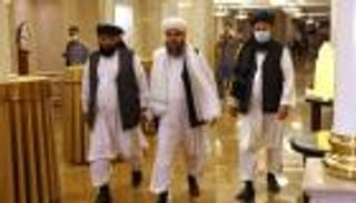 "طالبان" تلوّح بقبول "اتفاق" يجنب المدن الكبرى بارود الصيف