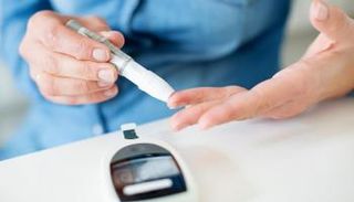 اختبار قياس السكر في الدم