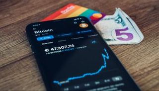 عملات رقمية لم تسمع بها قيمتها السوقية فوق 5 مليار دولار