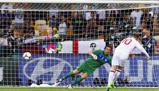 واين روني وجيان لويجي بوفون