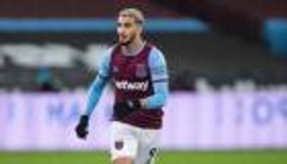 قبل الموسم الجديد.. سعيد بن رحمة يثير أزمة في وست هام