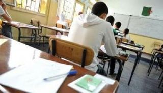 امتحانات شهادة البكالوريا في الجزائر - أرشيفية