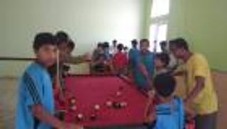 صور.. مراكز صيفية في اليمن لتحصين الشباب من الاستقطاب الحوثي 