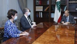 عون في استقبال موفد الرئيس الفرنسي