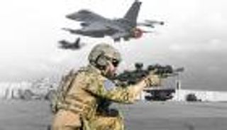 إيران تحرض مليشياتها في العراق لاستهداف القوات الأمريكية