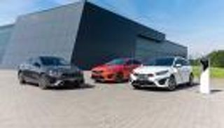 كيا تعلن وصول نسخة منتصف الجيل من CEED لعام 2022