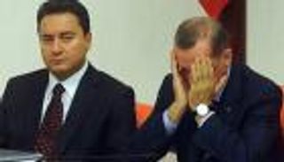 الذكرى الخامسة للمسرحية الانقلابية.. باباجان يشن هجوما على أردوغان