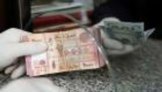 الدولار يحلق أمام العملة اللبنانية..  "الأخضر" بـ22 ألف ليرة