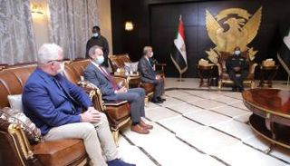 جانب من لقاء عبد الفتاح البرهان وأتول كاري