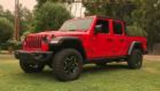 جييب تودع "الوقود" وتنافس بسوق السيارات الكهربائية