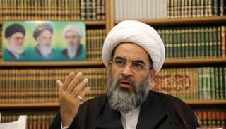 المرجع الديني الإيراني بمدينة قم محمد جواد فاضل لنكراني