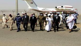 الوفد الوزاري أثناء زيارة بورتسودان