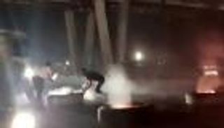 اشتباكات وقطع طرق.. احتجاجات المياه تنتقل إلى أصفهان بوسط إيران