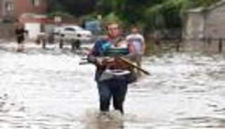 الأمطار تغرق أوروبا.. فيضانات بسويسرا وطوارئ بألمانيا