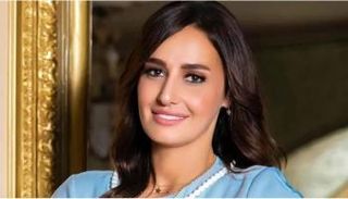 الفنانة حلا شيحة