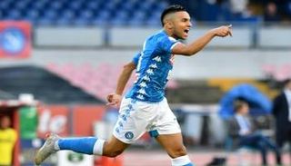 آدم وناس لاعب نابولي