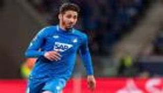 أسطورة إيطاليا وسيلة بلفوضيل للعودة إلى منتخب الجزائر