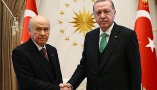 أردوغان وحليفه دولت باهتشه لي