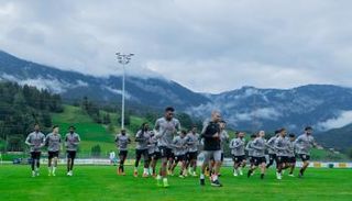 من معسكر الهلال السعودي في النمسا