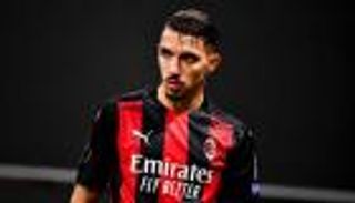 إحداها عن منتخب الجزائر.. 3 خطوات تعيد الروح إلى بن ناصر في ميلان