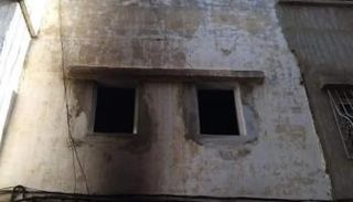 واجهة المنزل المحترق