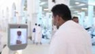 من روبوت الفتوى إلى "توكلنا".. الذكاء الاصطناعي يتنافس لخدمة الحجاج