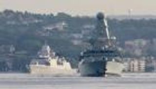  بريطانيا تنشر سفينتين حربيتين في المياه الآسيوية.. "إليزابيث" السبب