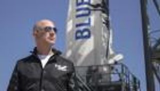 الملياردير جيف بيزوس يحلّق إلى الفضاء.. رحلة العمر