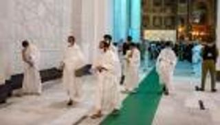 منى تستقبل حجاج بيت الله الحرام لرمي جمرة العقبة