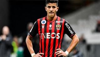 النجم الجزائري يوسف عطال