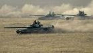 دبابات روسية على حدود أفغانستان.. والسر في "حرب ميدان"