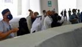 بالصور.. حجاج بيت الله يكملون رمي الجمرات الـ3 في أول أيام التشريق