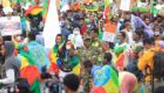 من "ميدان الثورة".. رسائل دعم شعبي لجيش إثيوبيا