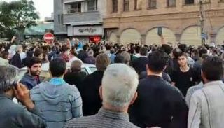 جان من احتحاجات مدينة تبريز الإيرانية