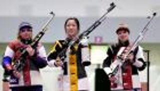 رقم قياسي وبندقية.. أول ميدالية في أولمبياد طوكيو 2021