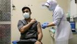 ماليزيا تحقق رقما قياسيا في تقديم جرعات لقاح كورونا
