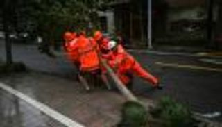 إعصار "إن-فا" يقترب من الصين إثر الفيضانات الكاسحة