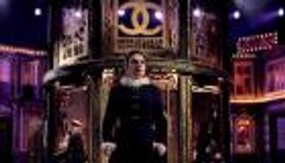 صور.. "كوكو شانيل" تُعيد شريهان لعالم الأضواء