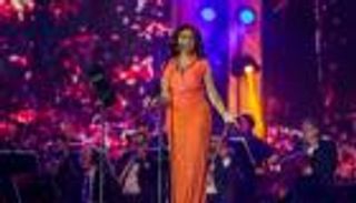 صور.. أنغام والشرنوبي وتامر عاشور في "ليلة طربية" بالسعودية