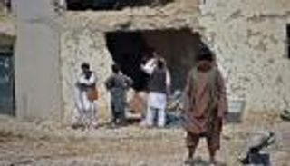 "طالبان" تقترب.. نزوح آلاف الأسر من قندهار بحثا عن الأمان