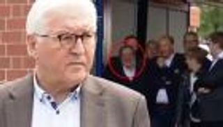 "تراجع بدأ بضحكة".. اتحاد ميركل يدفع ثمن أخطاء مرشحه