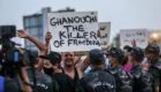 الغنوشي يبدل موقعه مع عبير موسي