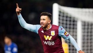 محمود حسن تريزيجيه لاعب أستون فيلا