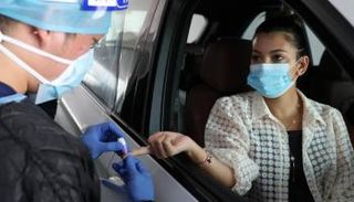 فحص فيروس كورونا في الإمارات