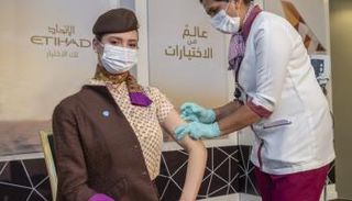 تطعيمات فيروس كورونا في الإمارات