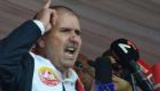 الاتحاد التونسي للشغل يؤيّد قرارات قيس سعيد ويحيّي المؤسّسة العسكرية 